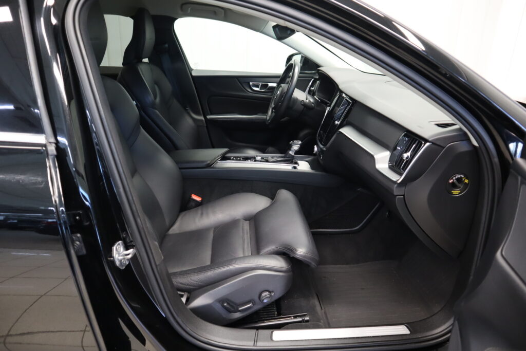 Volvo V60, image 17