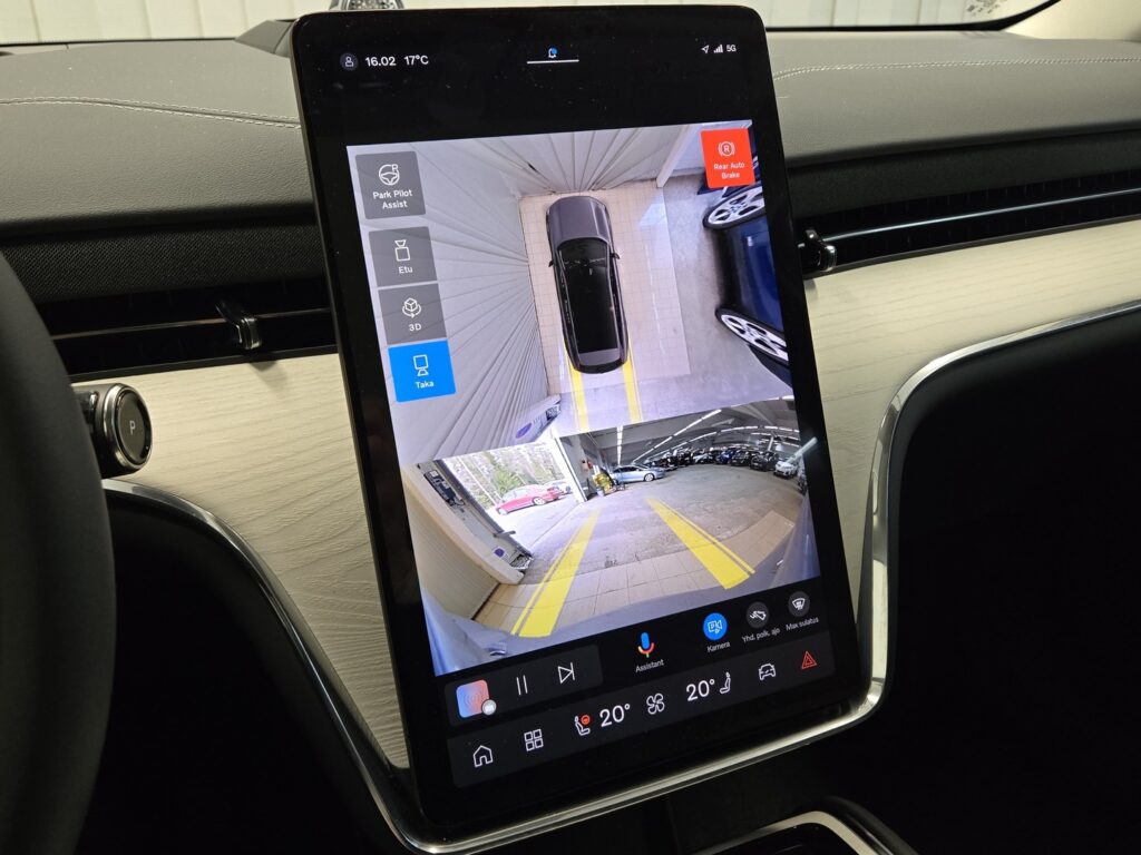 Volvo EX90, image 18
