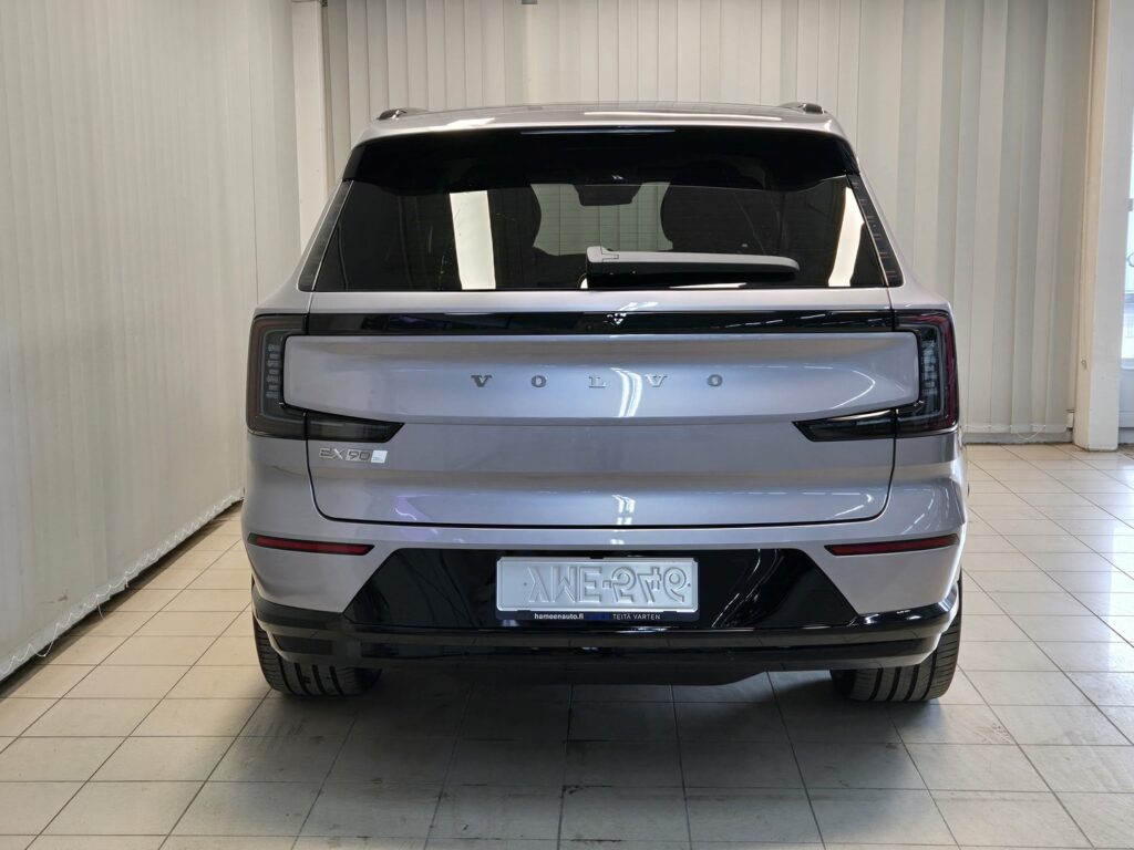 Volvo EX90, image 4