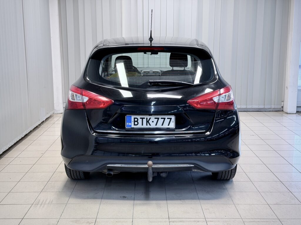 Nissan Pulsar, image 4