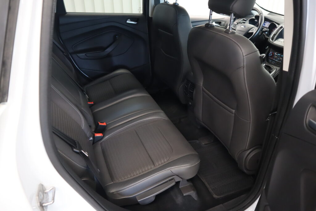 Ford Kuga, image 12