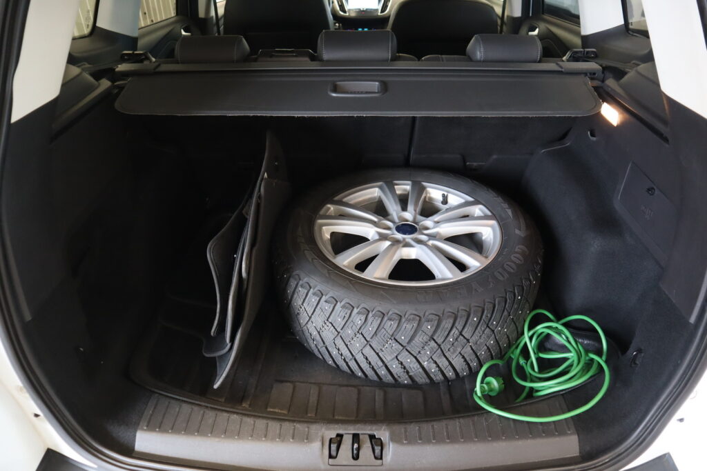 Ford Kuga, image 21