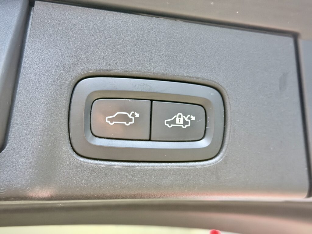 Volvo V90, image 26