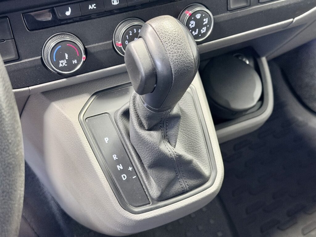 Volkswagen Transporter, image 12