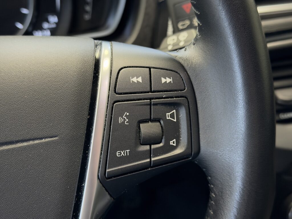 Volvo V40, image 14