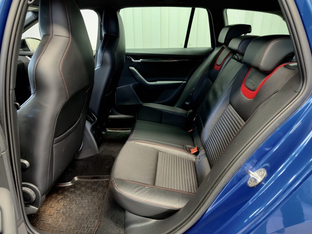 Skoda Octavia, image 6