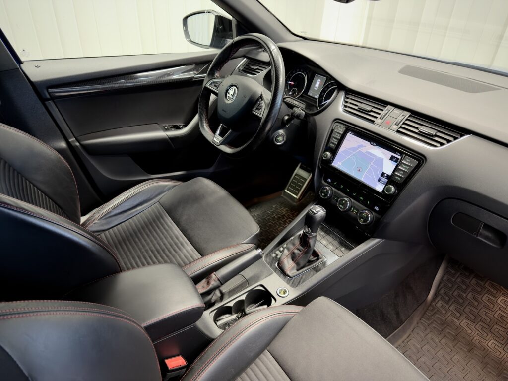 Skoda Octavia, image 9