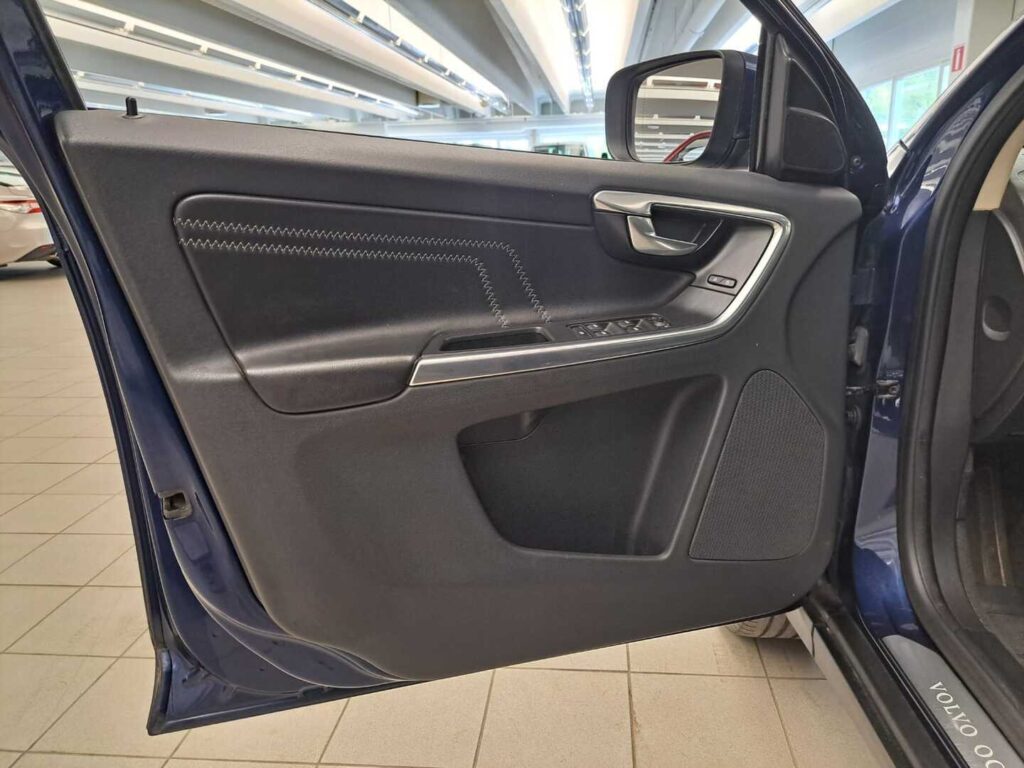 Volvo XC60, image 16