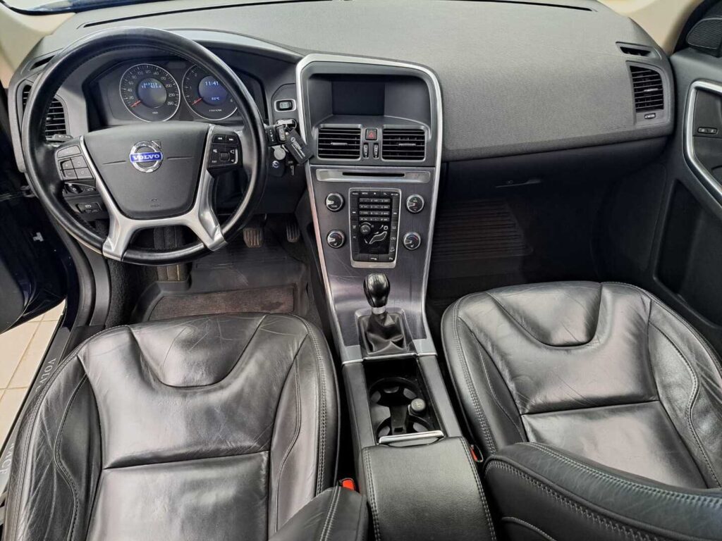 Volvo XC60, image 9
