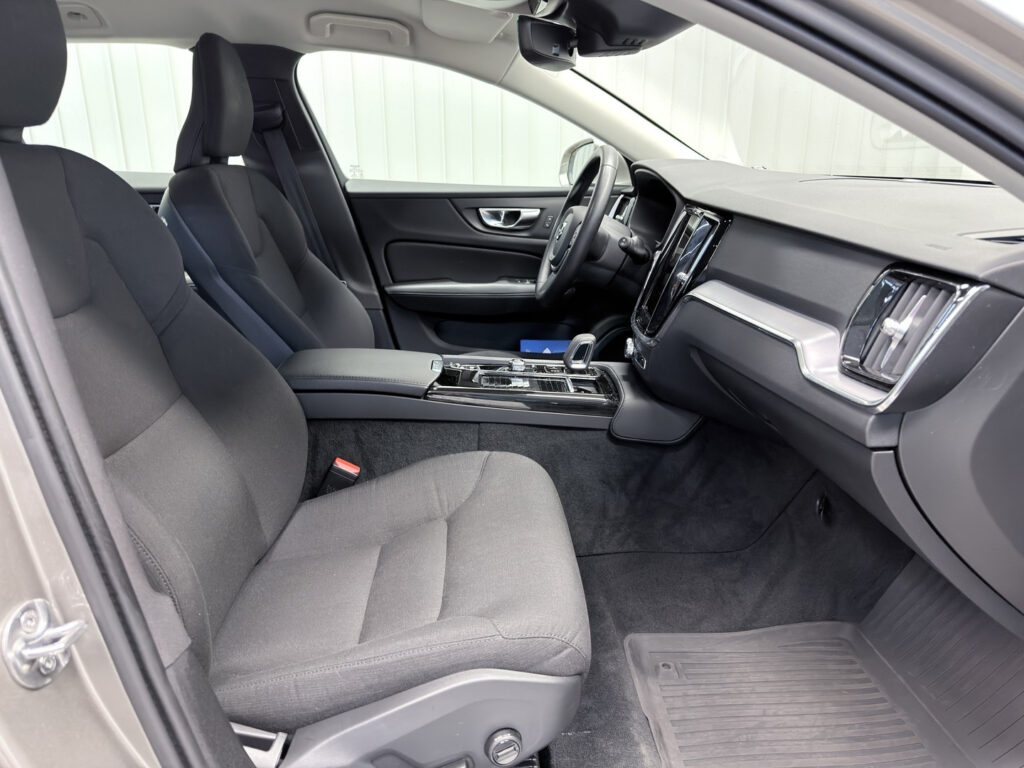 Volvo V60, image 10