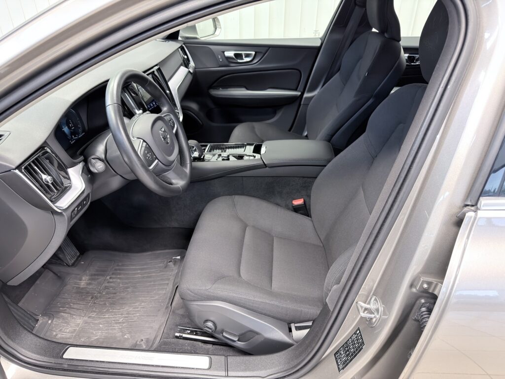 Volvo V60, image 7