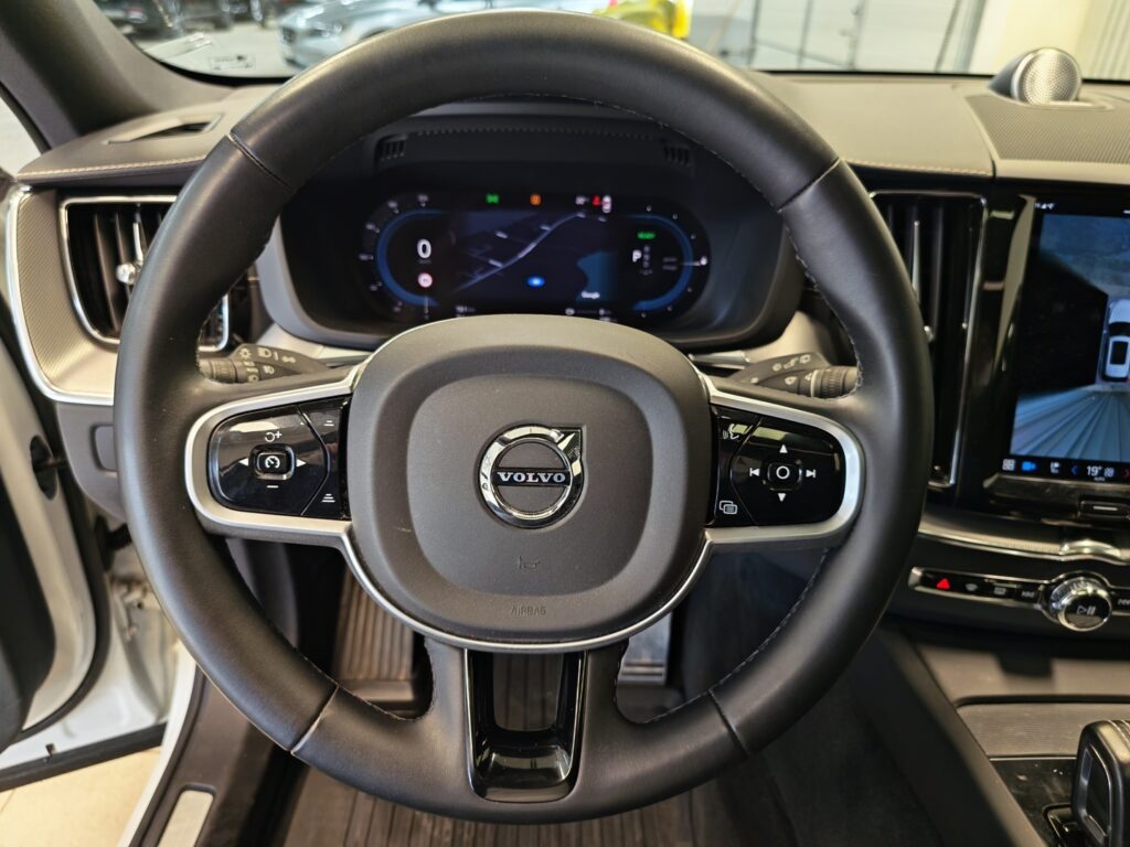 Volvo XC60, image 10