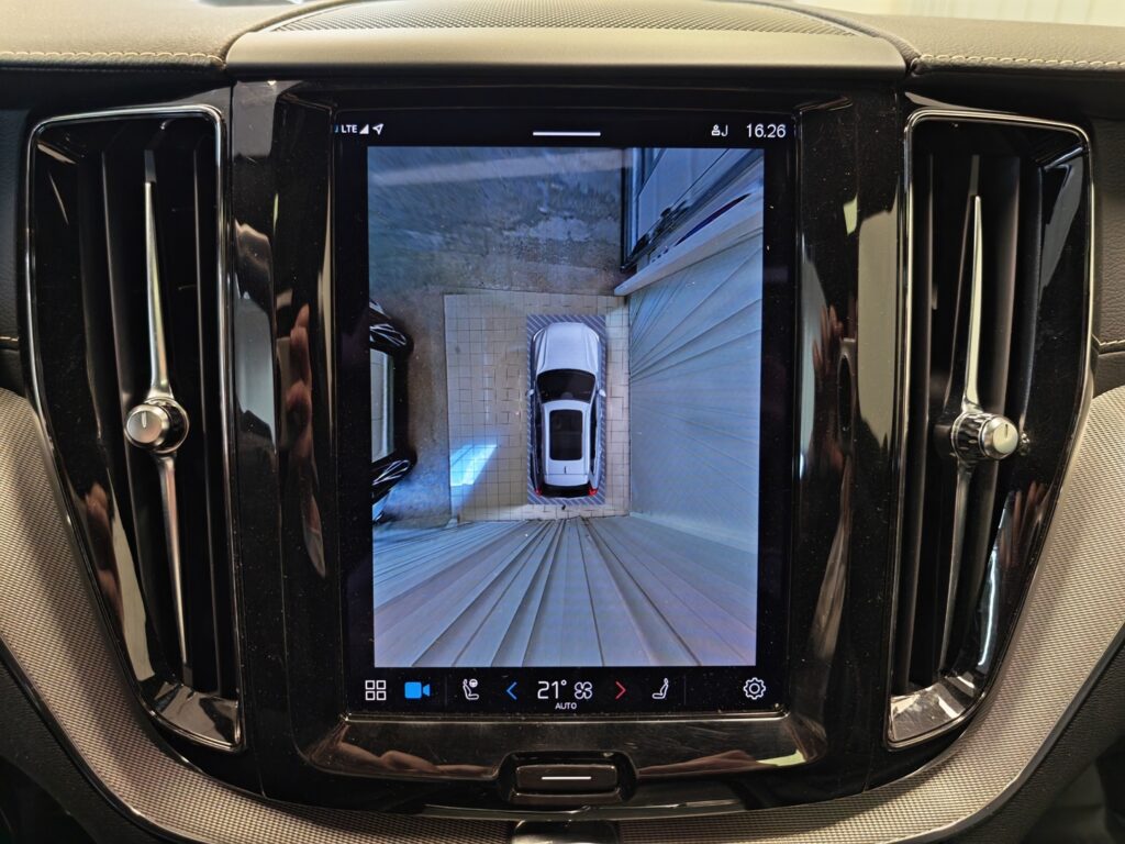 Volvo XC60, image 16