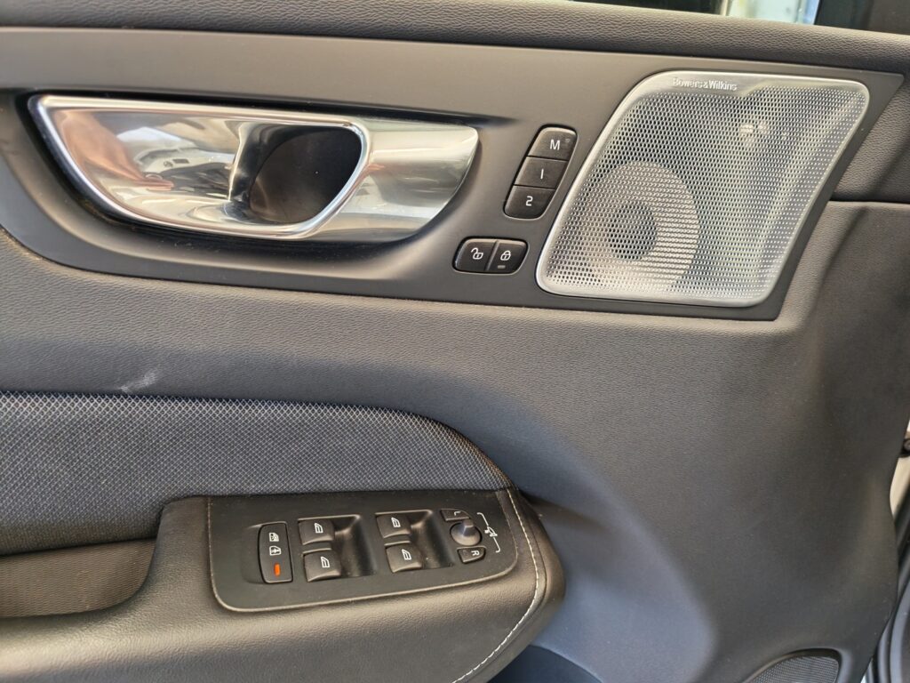 Volvo XC60, image 21