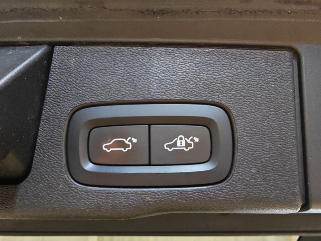Volvo XC60, image 27