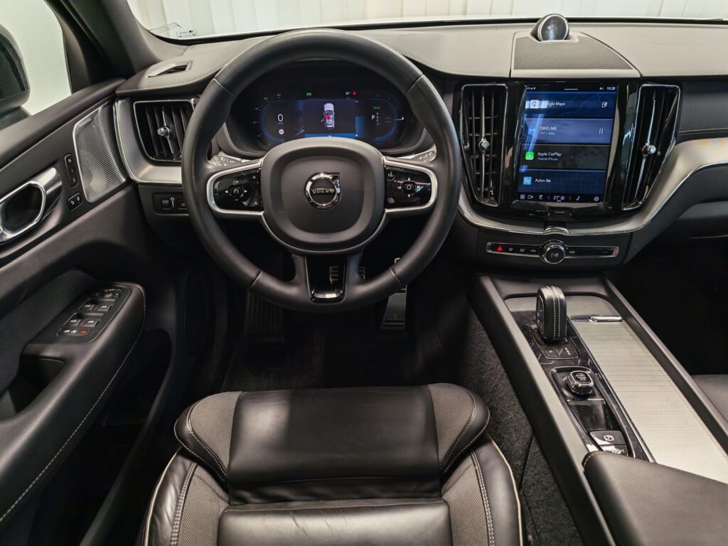 Volvo XC60, image 9