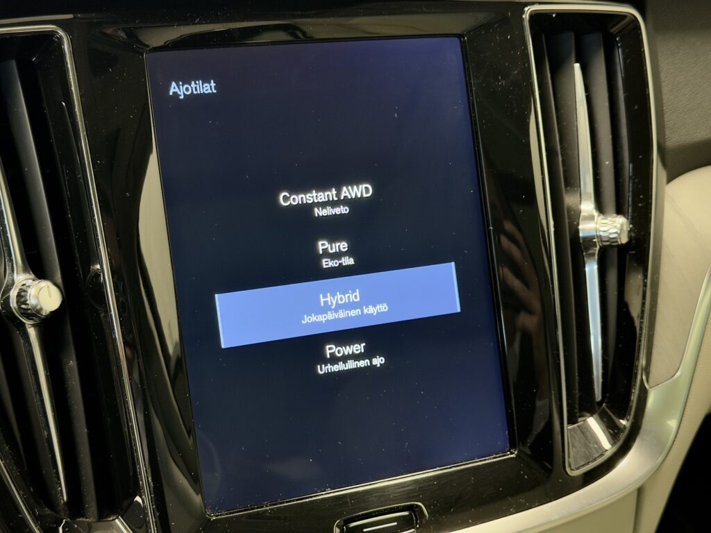 Volvo V60, image 18