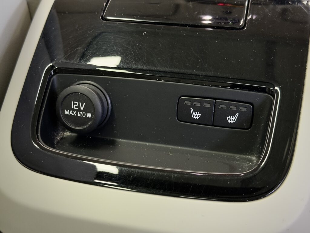 Volvo V60, image 20