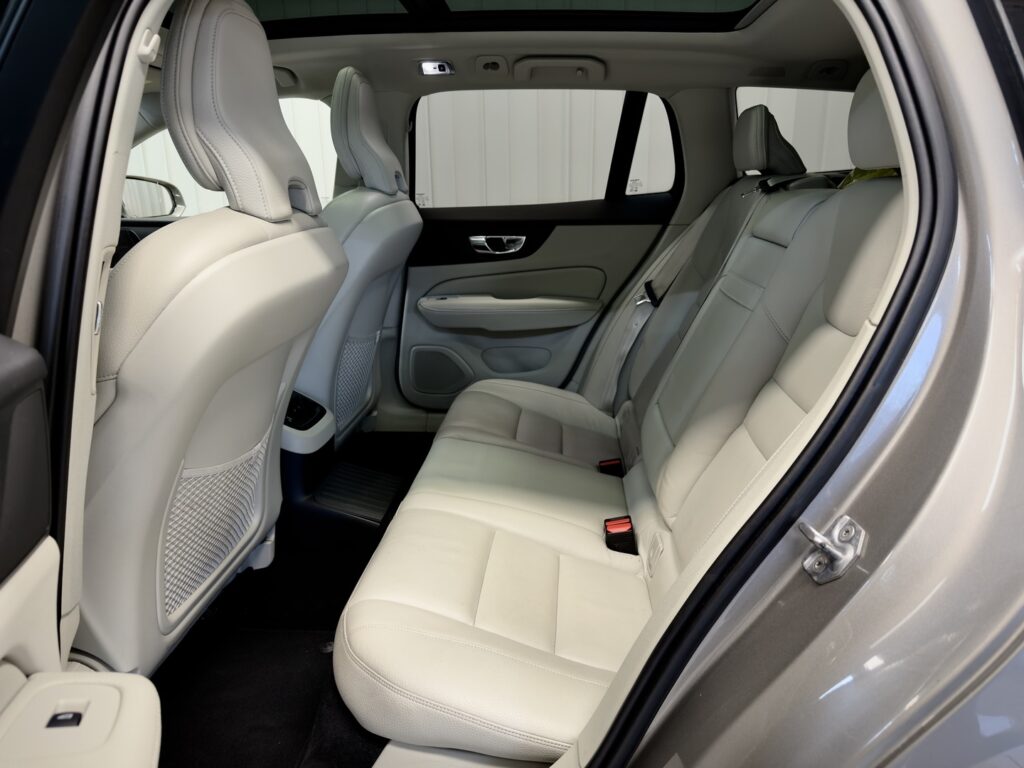 Volvo V60, image 6