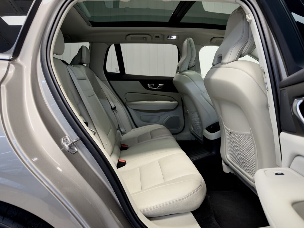Volvo V60, image 7