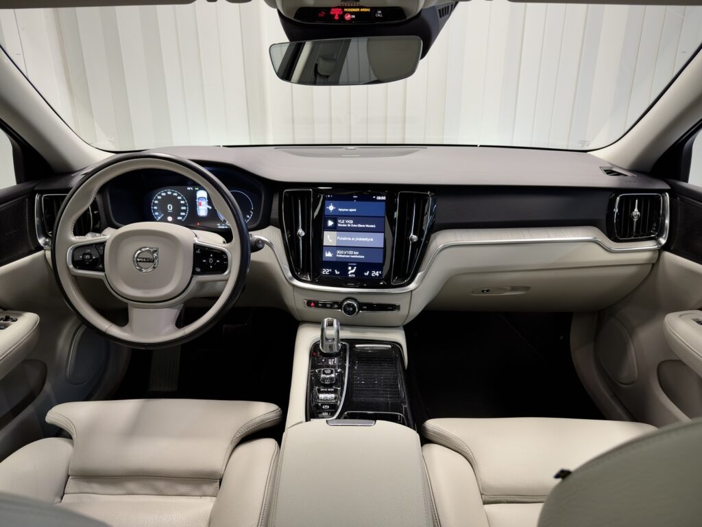 Volvo V60, image 9