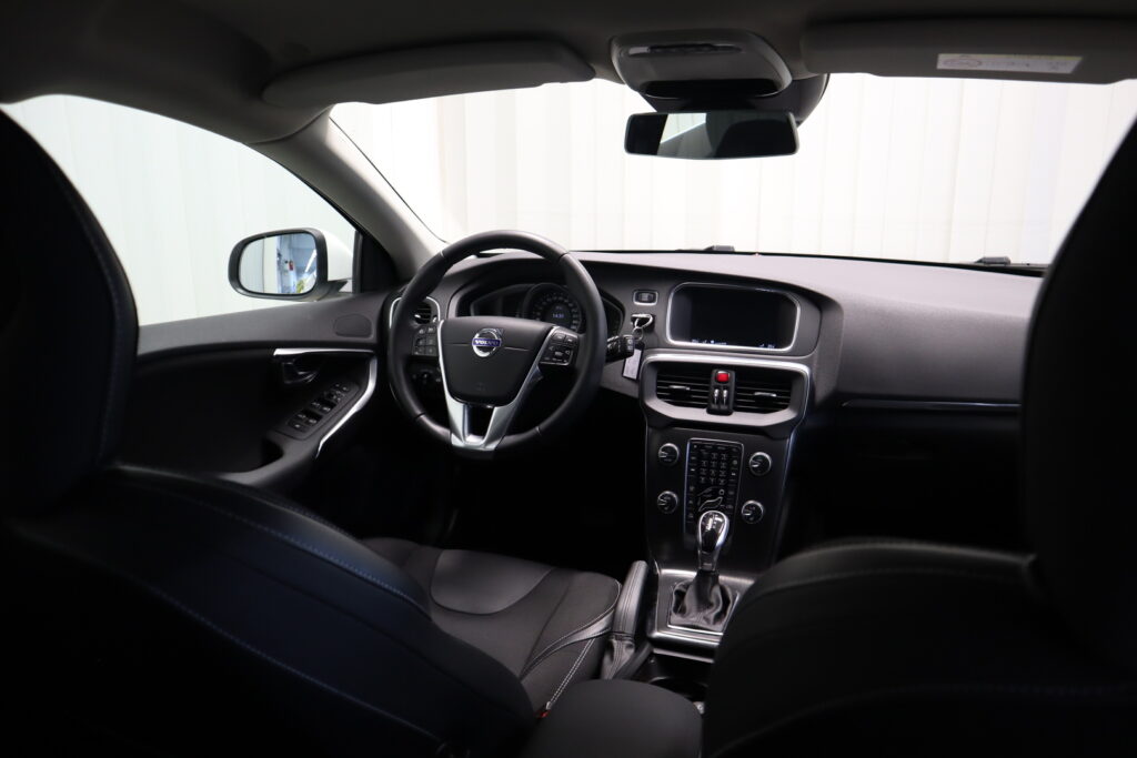 Volvo V40, image 15