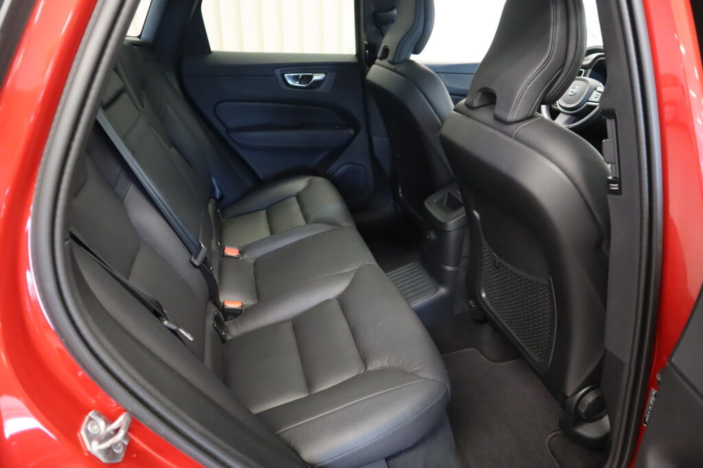 Volvo XC60, image 10