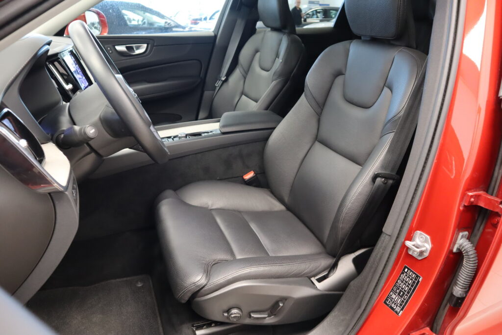 Volvo XC60, image 8