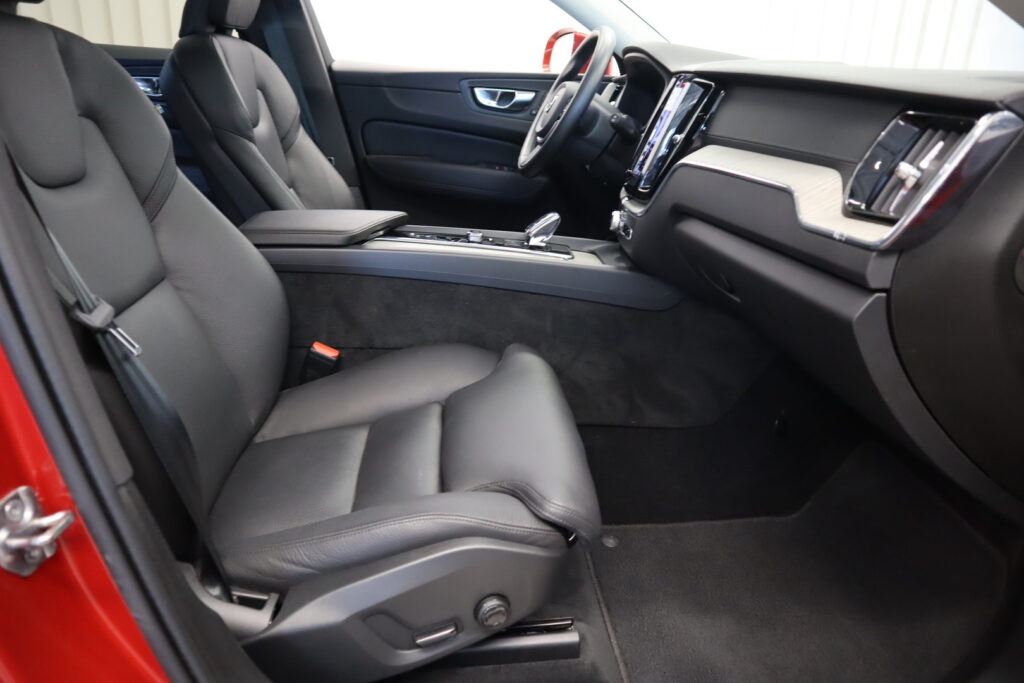 Volvo XC60, image 9
