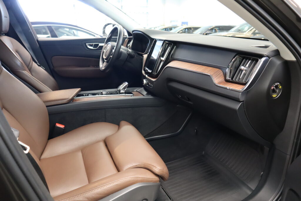 VOLVO XC60, image 10