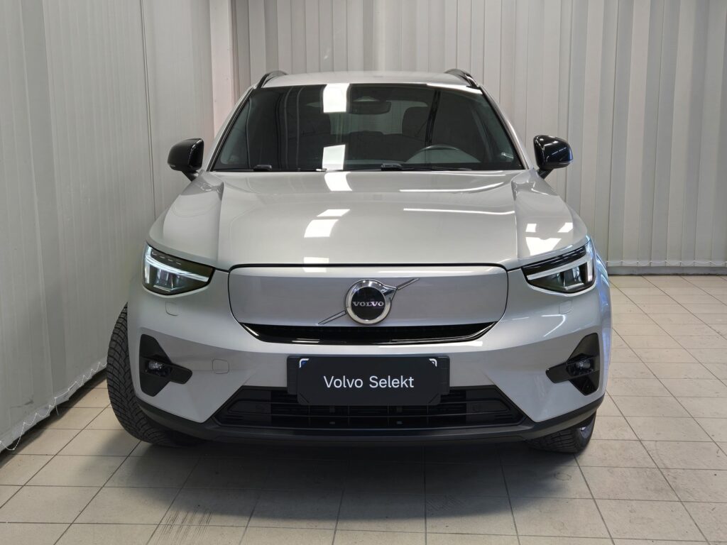 Volvo XC40, image 2