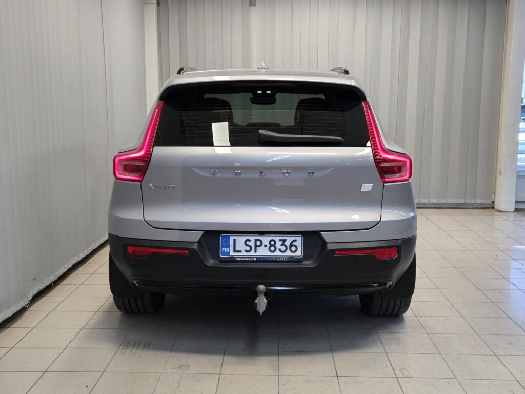 Volvo XC40, image 3