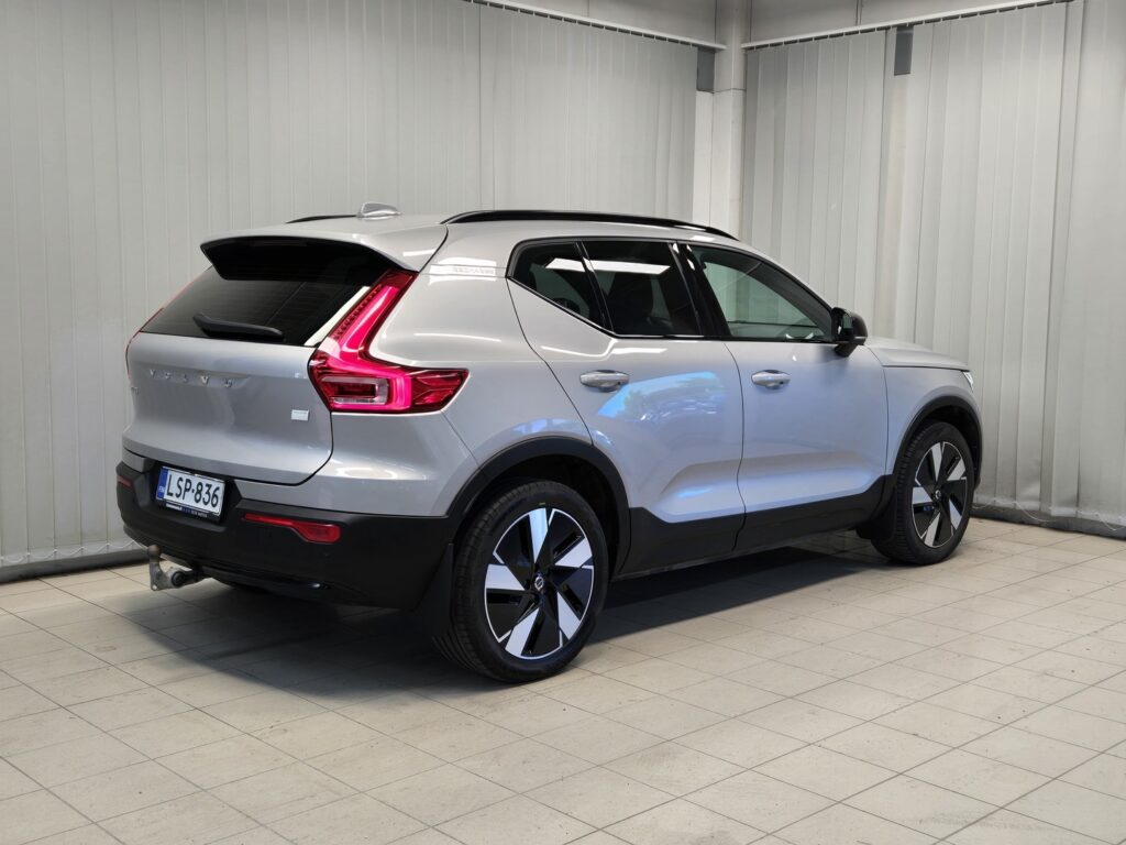 Volvo XC40, image 4