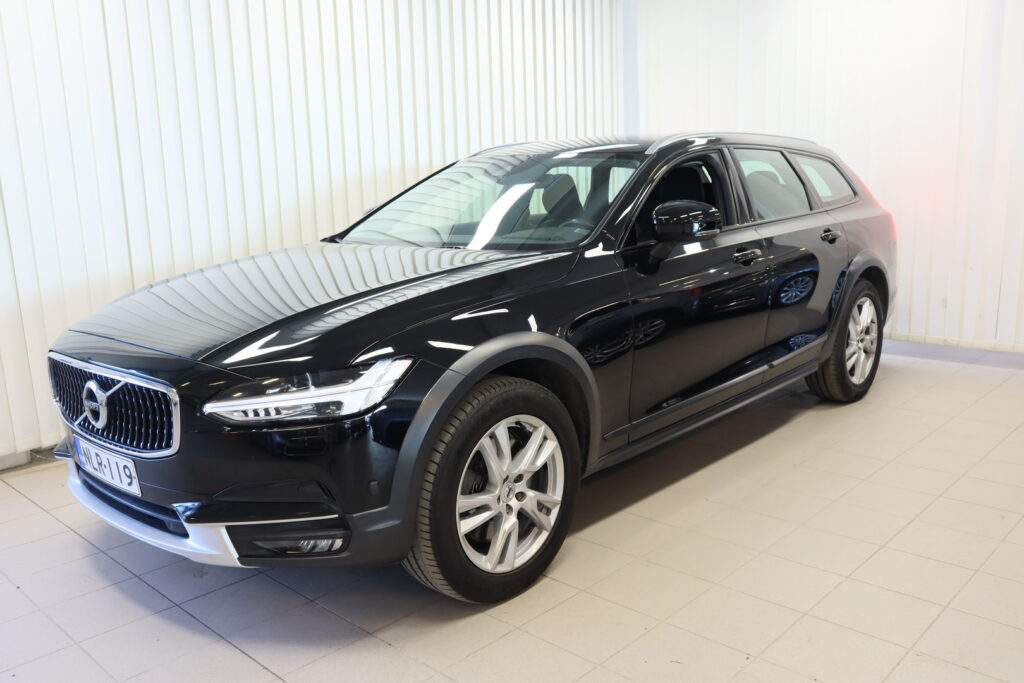Volvo V90 Cross Country, image 1