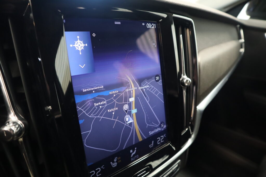 Volvo V90 Cross Country, image 13