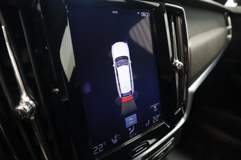 Volvo V90 Cross Country, image 14