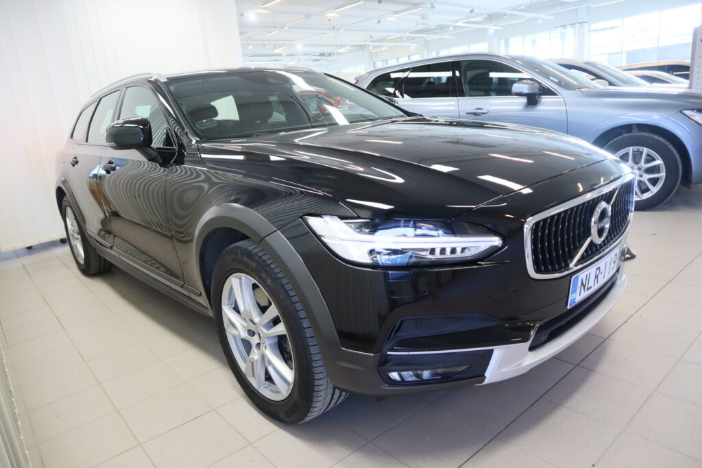 Volvo V90 Cross Country, image 3