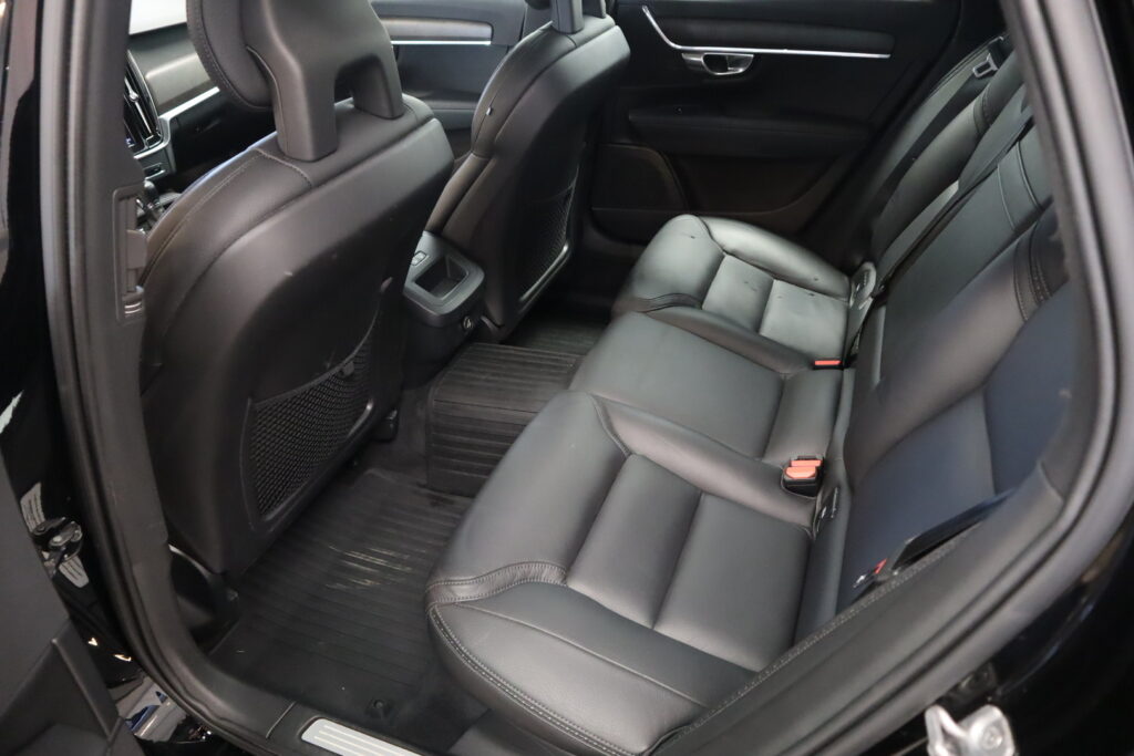 Volvo V90 Cross Country, image 6