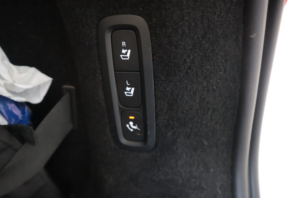 Volvo V90 Cross Country, image 8