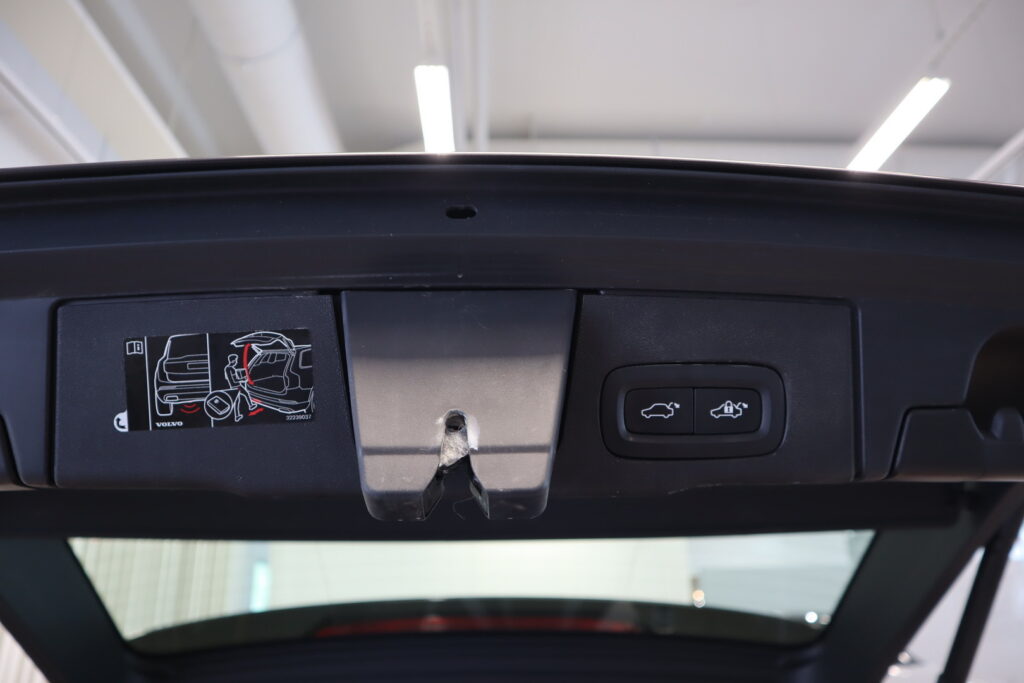 Volvo XC60, image 24