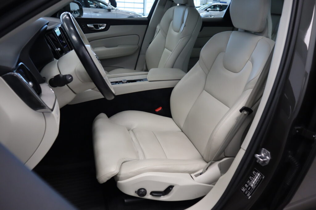 Volvo XC60, image 8