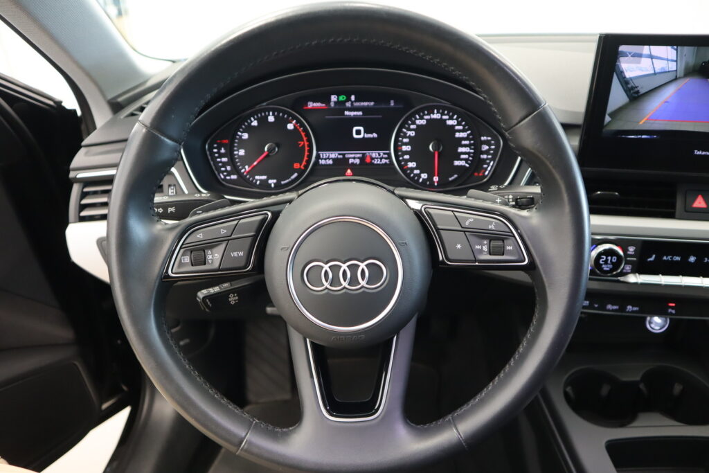 Audi A4, image 15