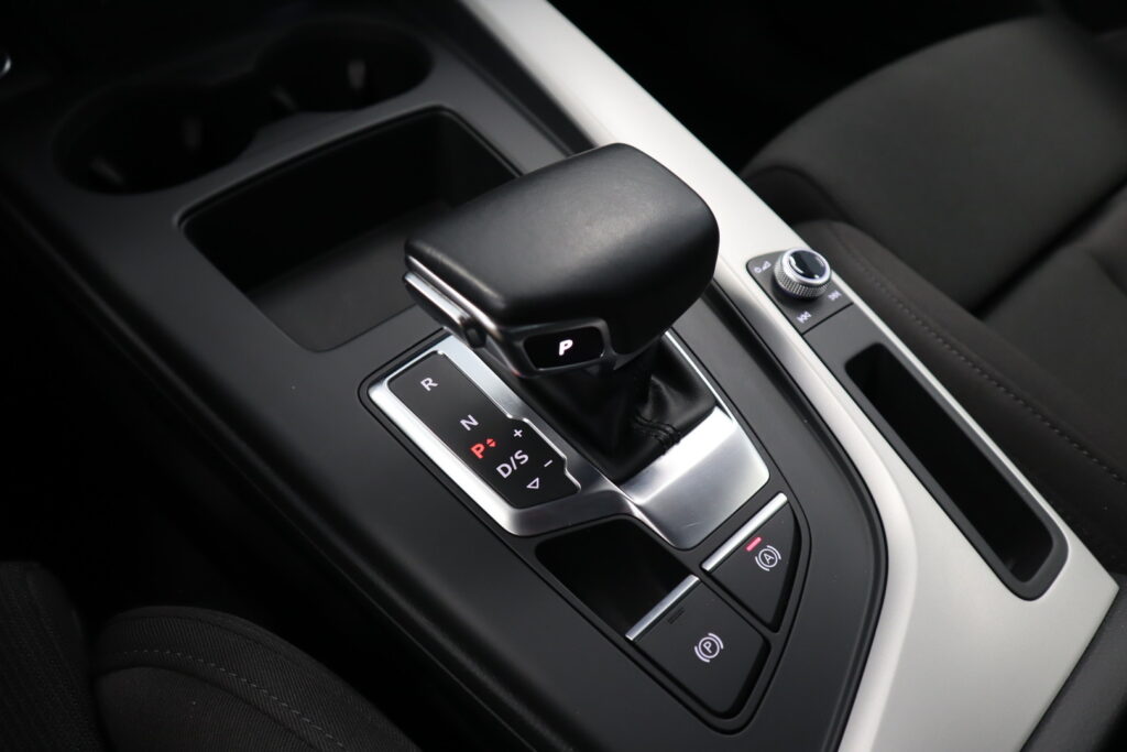 Audi A4, image 20