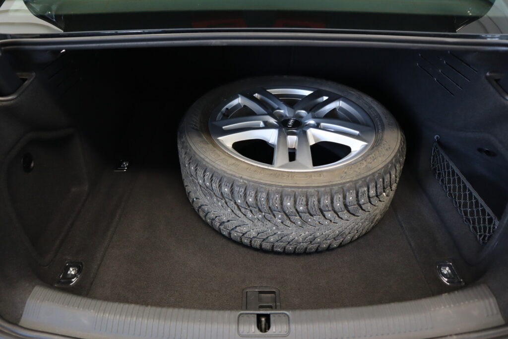 Audi A4, image 22
