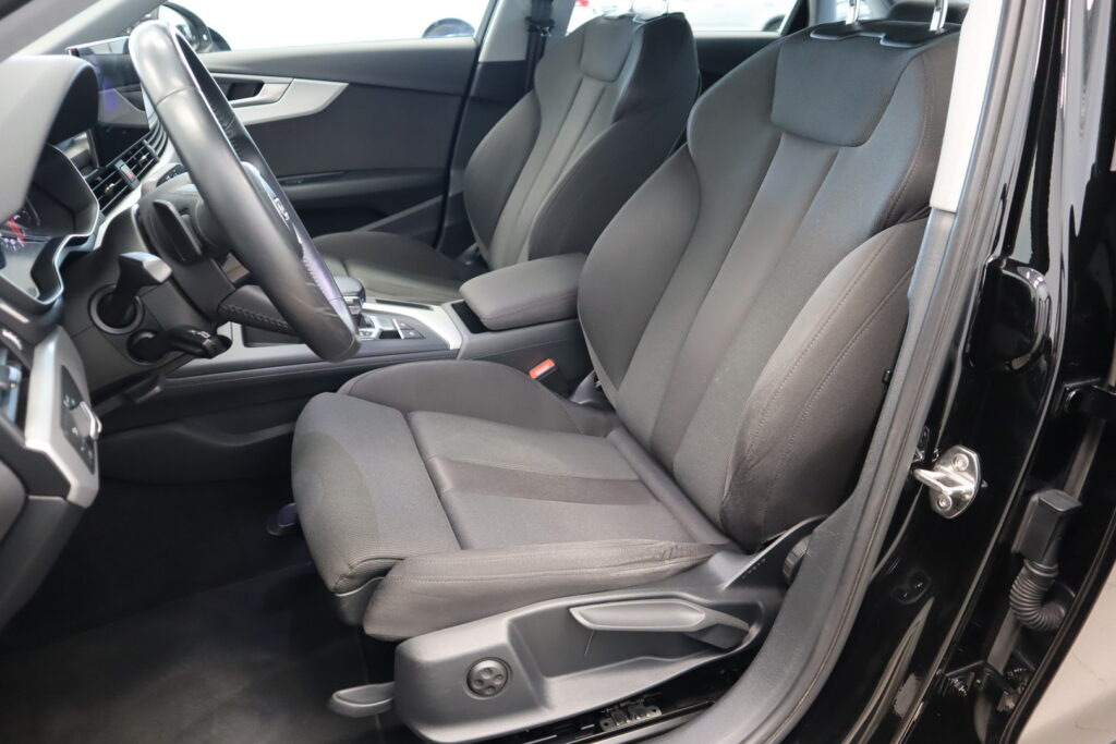 Audi A4, image 8