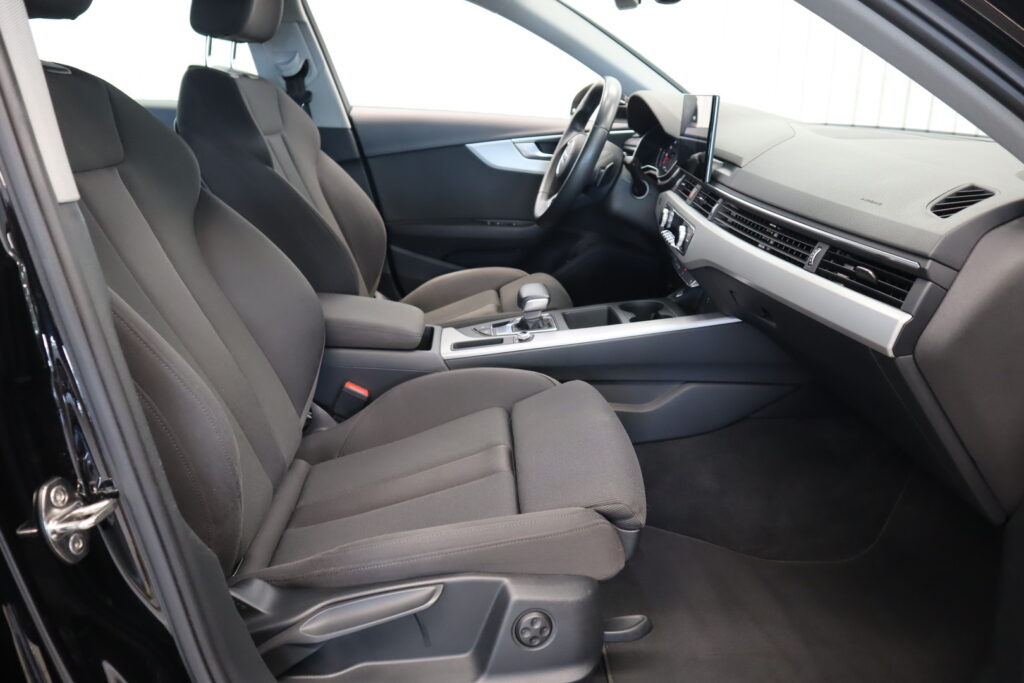 Audi A4, image 9