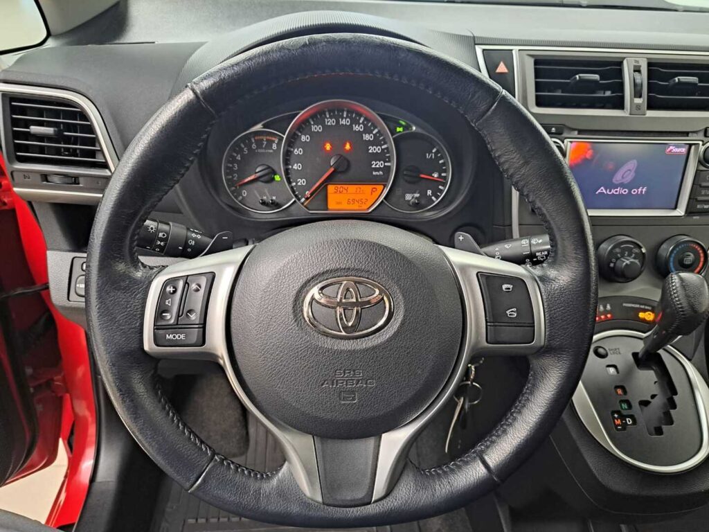 Toyota Verso-S, image 10