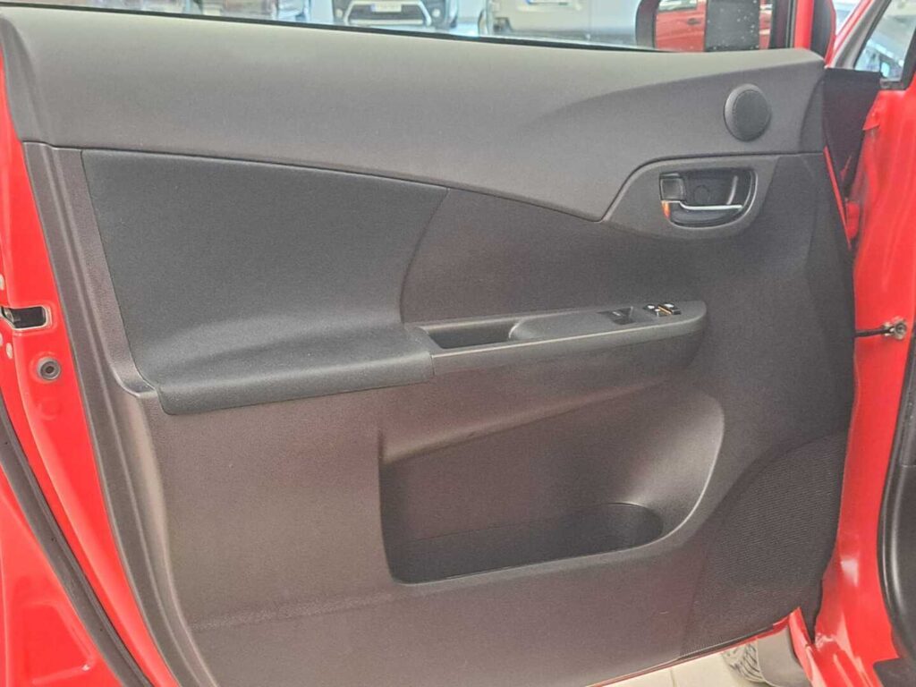Toyota Verso-S, image 17