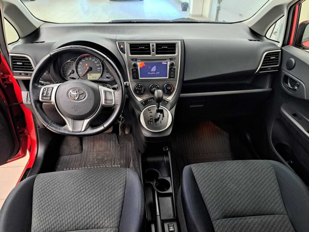 Toyota Verso-S, image 9