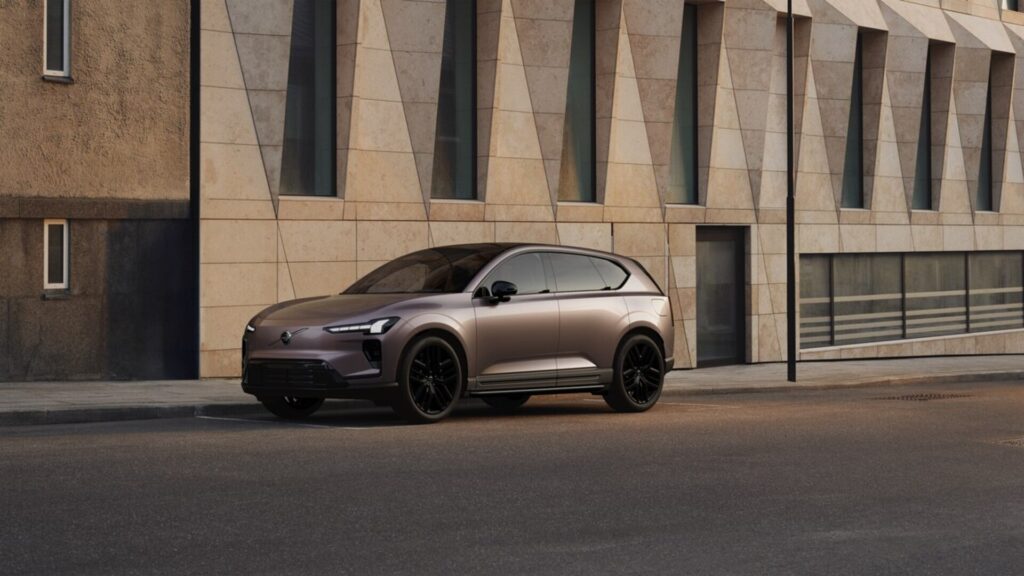 Volvo EX60, image 1